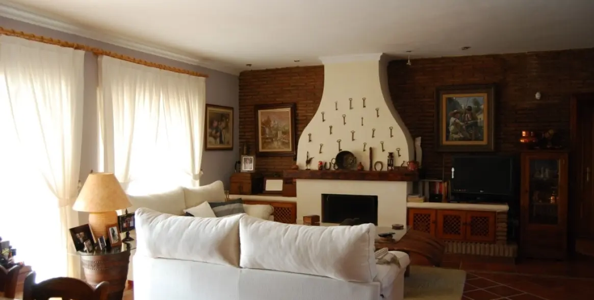 Sale of detached villa in Alhaurín de la Torre 5