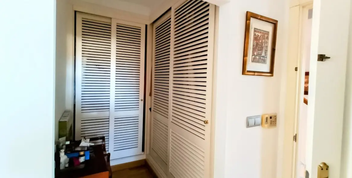 Продажа дома на две семьи в Guadalmar 23