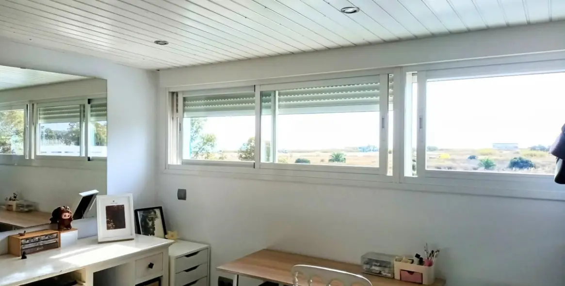 Продажа дома на две семьи в Guadalmar 32