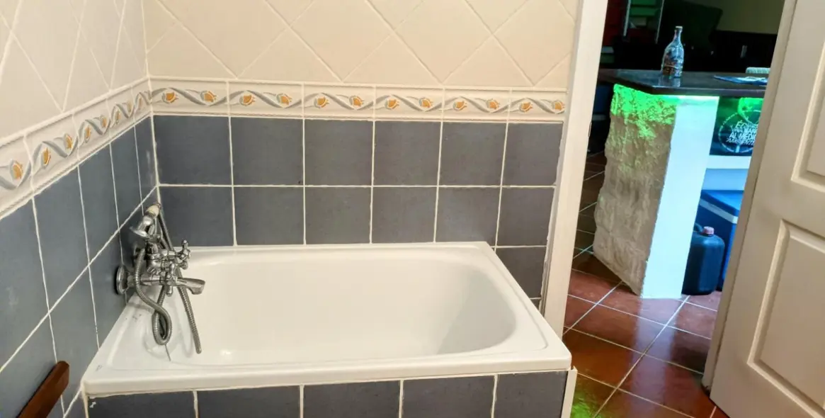 Продажа дома на две семьи в Guadalmar 54