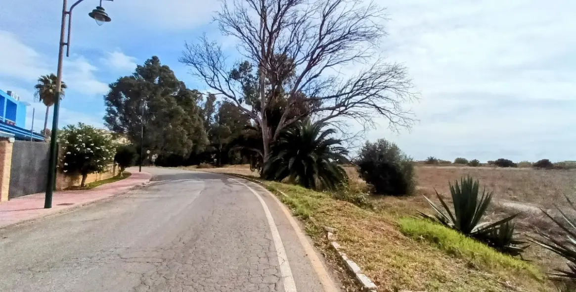 Продажа дома на две семьи в Guadalmar 58