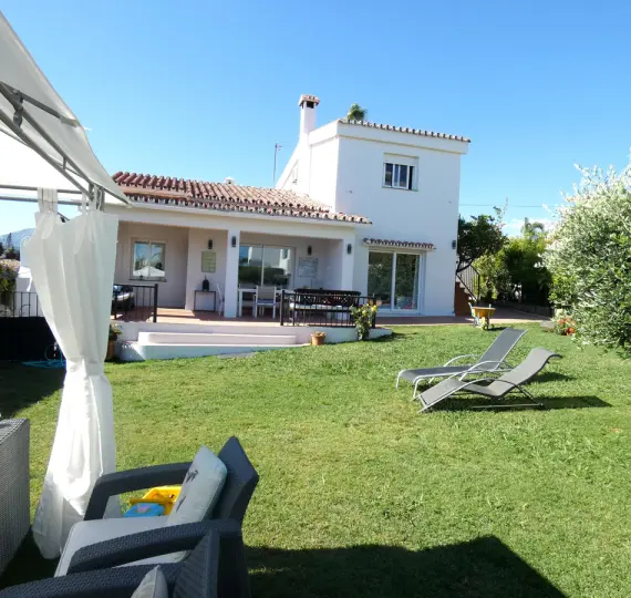 Oтдельно стоящая вилла R4237291