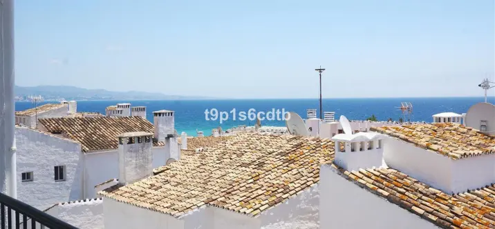 Middle floor apartment R2929403 2