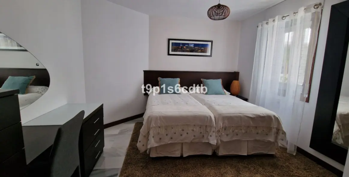 Short-term rent of middle floor apartment in Puerto Banús 19