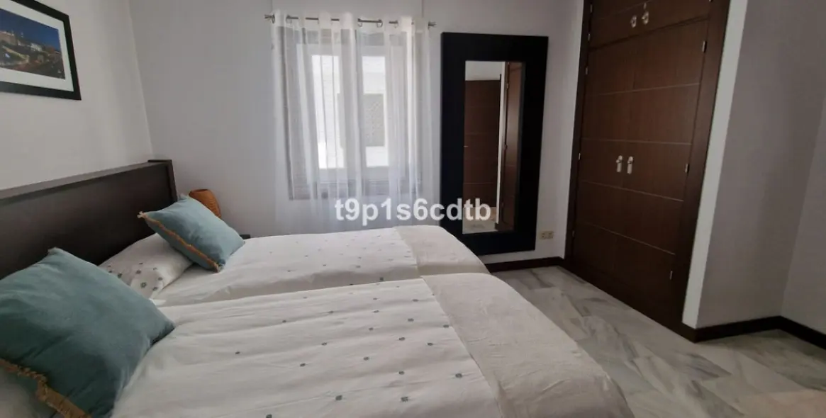 Short-term rent of middle floor apartment in Puerto Banús 21