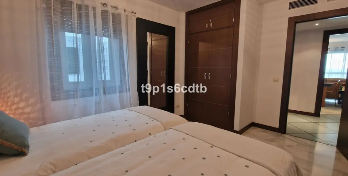 Short-term rent of middle floor apartment in Puerto Banús 22