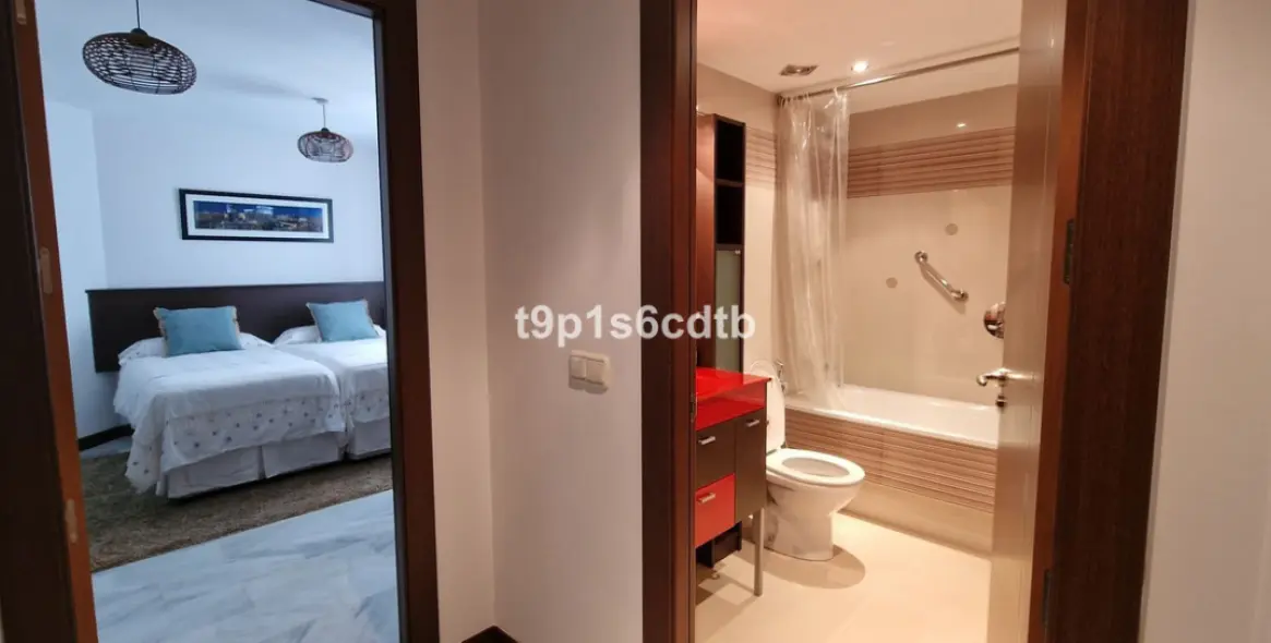 Short-term rent of middle floor apartment in Puerto Banús 23