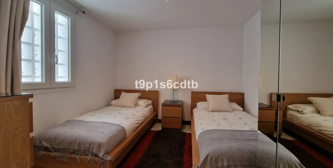 Short-term rent of middle floor apartment in Puerto Banús 26