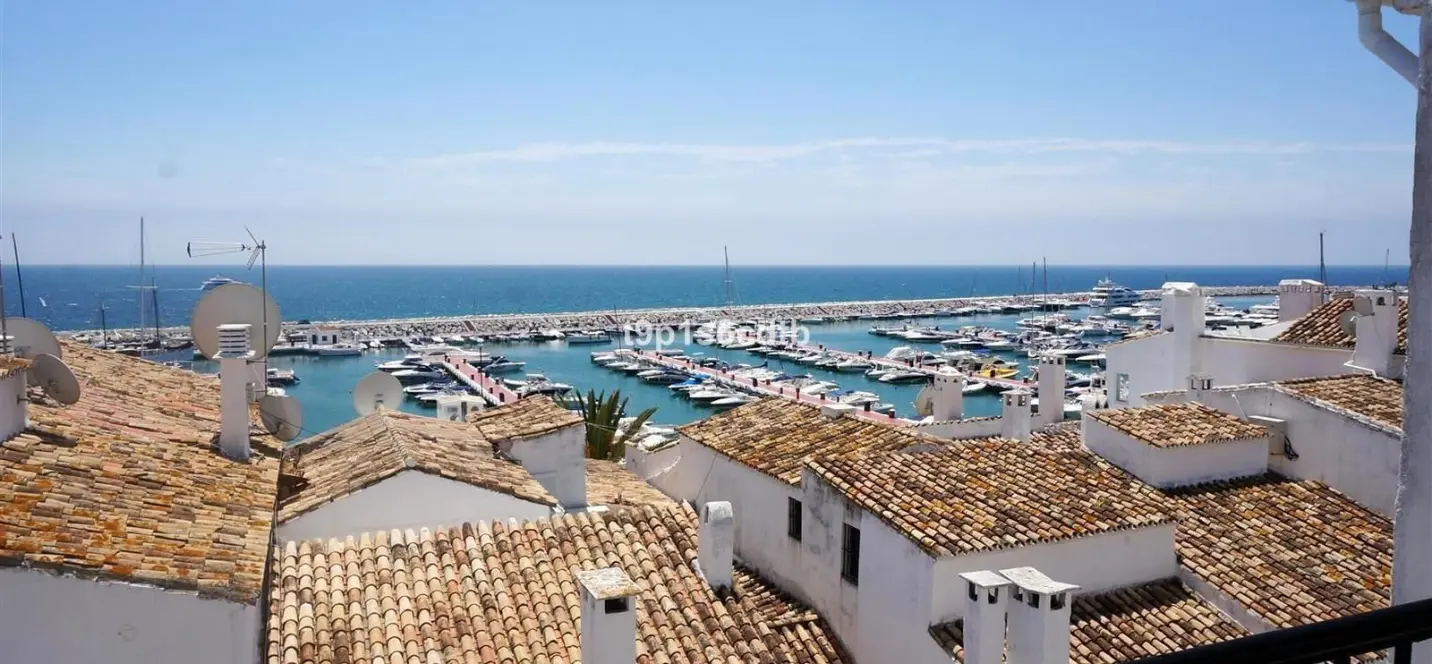 Long-term rent of middle floor apartment in Puerto Banús 0