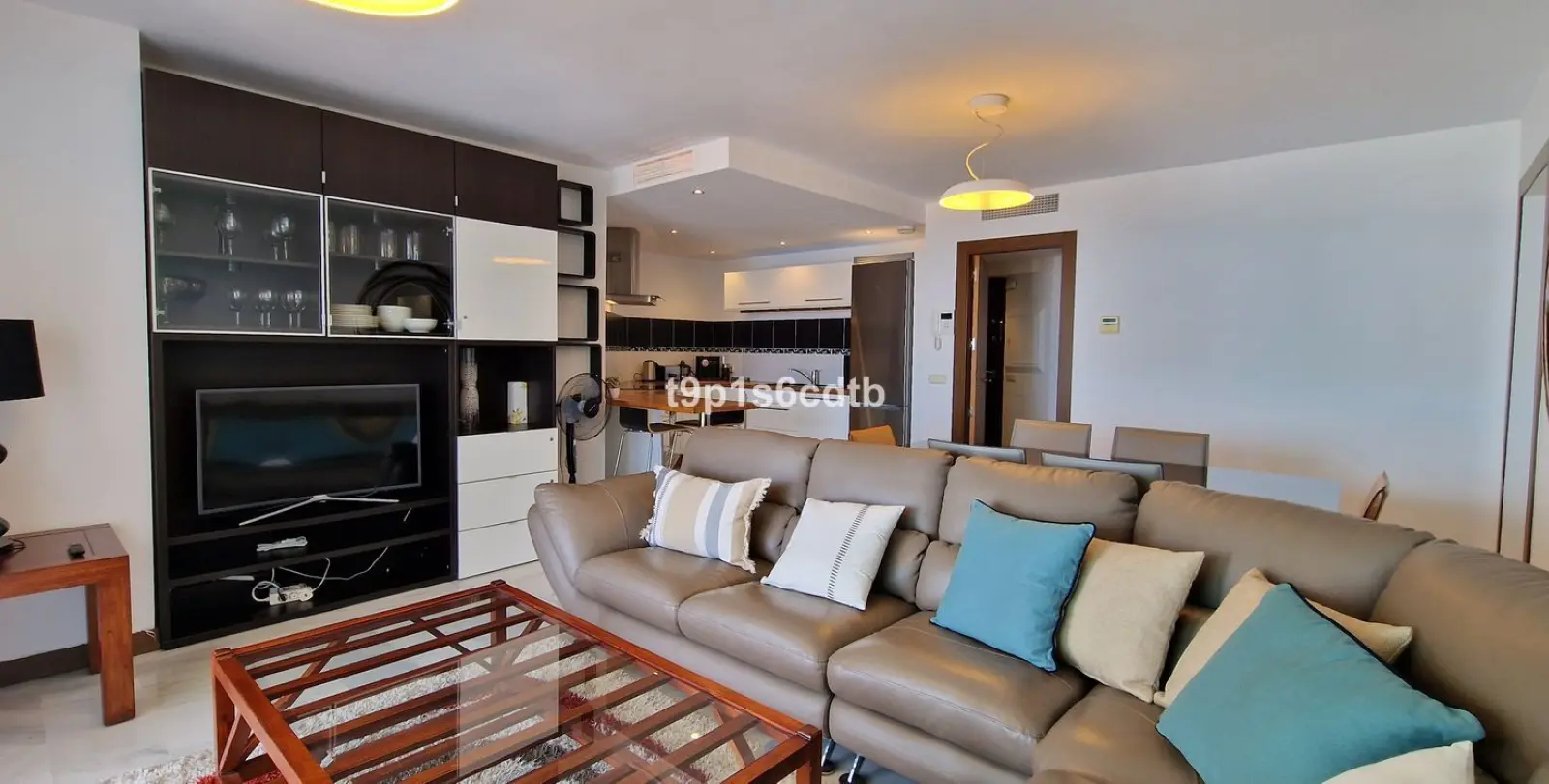 Long-term rent of middle floor apartment in Puerto Banús 5