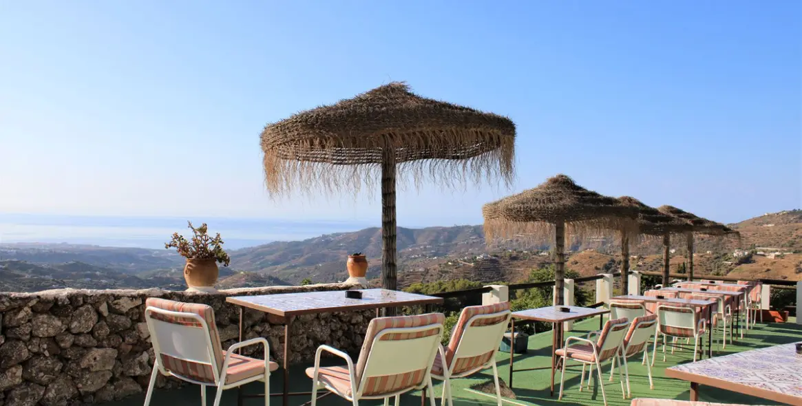 Sale of detached villa in Frigiliana 1