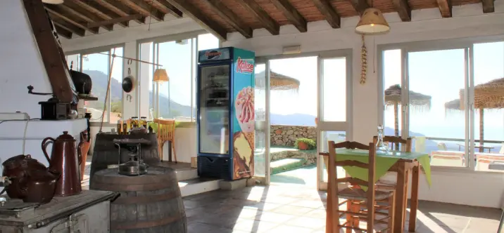 Sale of detached villa in Frigiliana 2