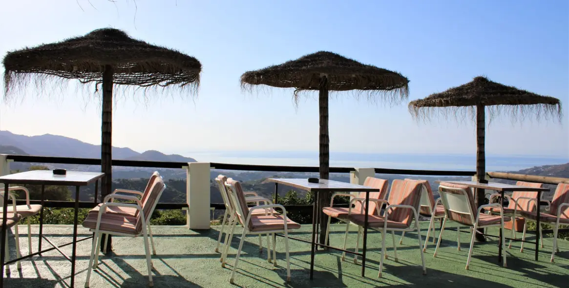 Venta de villa independiente en Frigiliana 28