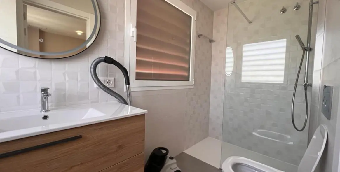 Продажа двухуровневого пентхауса в New Golden Mile 15