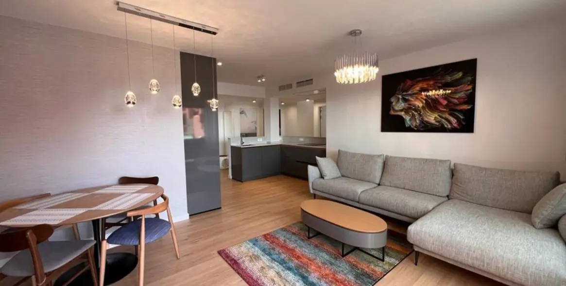 Продажа двухуровневого пентхауса в New Golden Mile 19