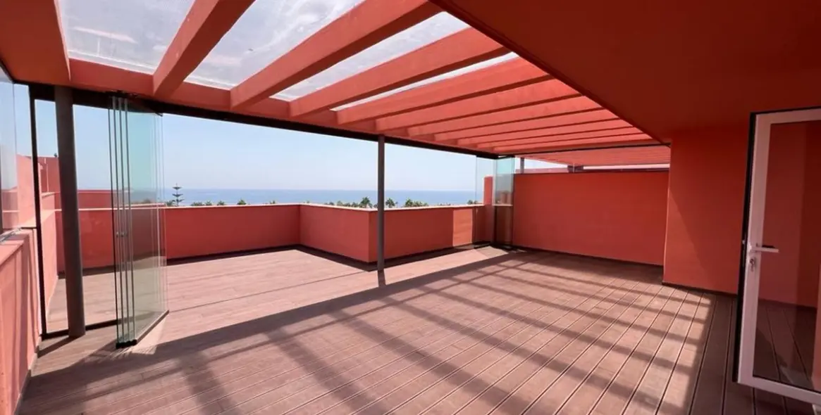 Venta de ático dúplex en New Golden Mile 22