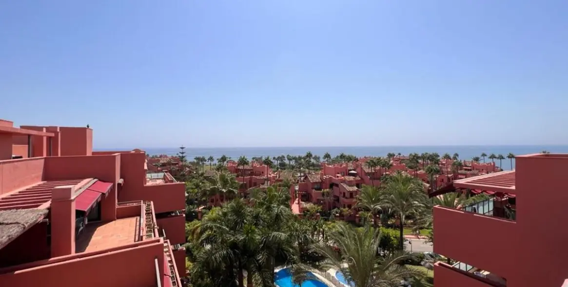 Venta de ático dúplex en New Golden Mile 27