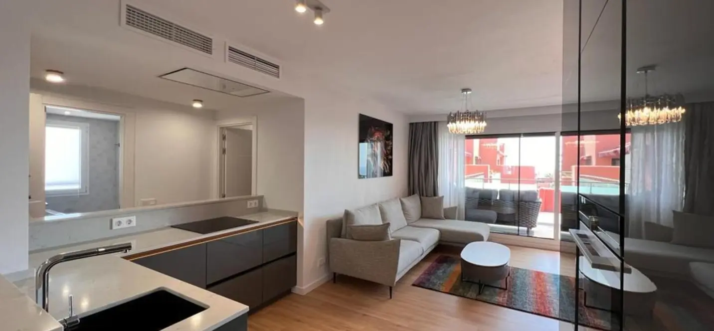 Venta de ático dúplex en New Golden Mile 2