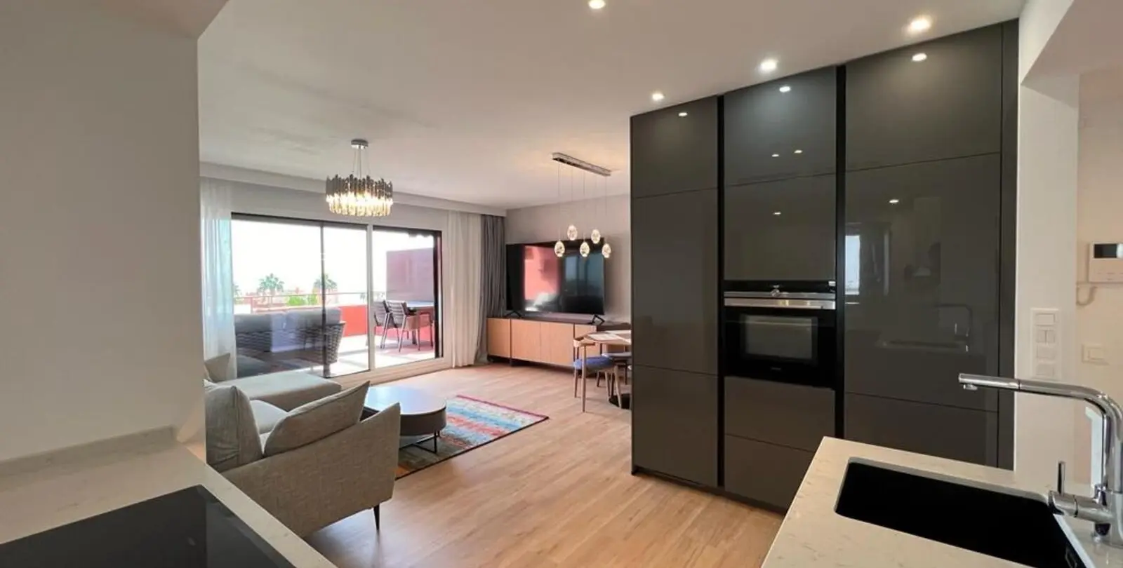 Sale of penthouse duplex in New Golden Mile 1