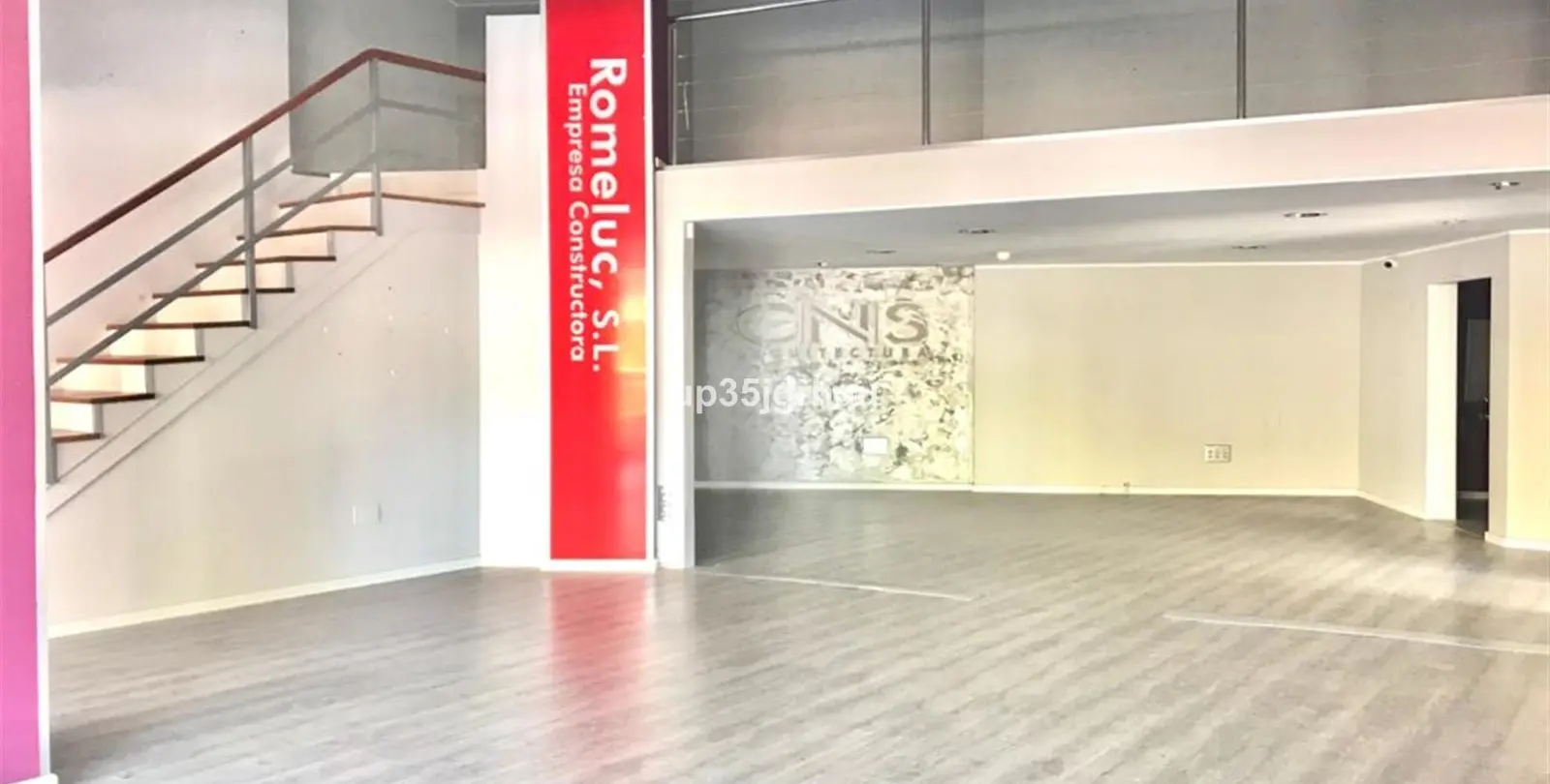Sale of commercial premises in Estepona 1