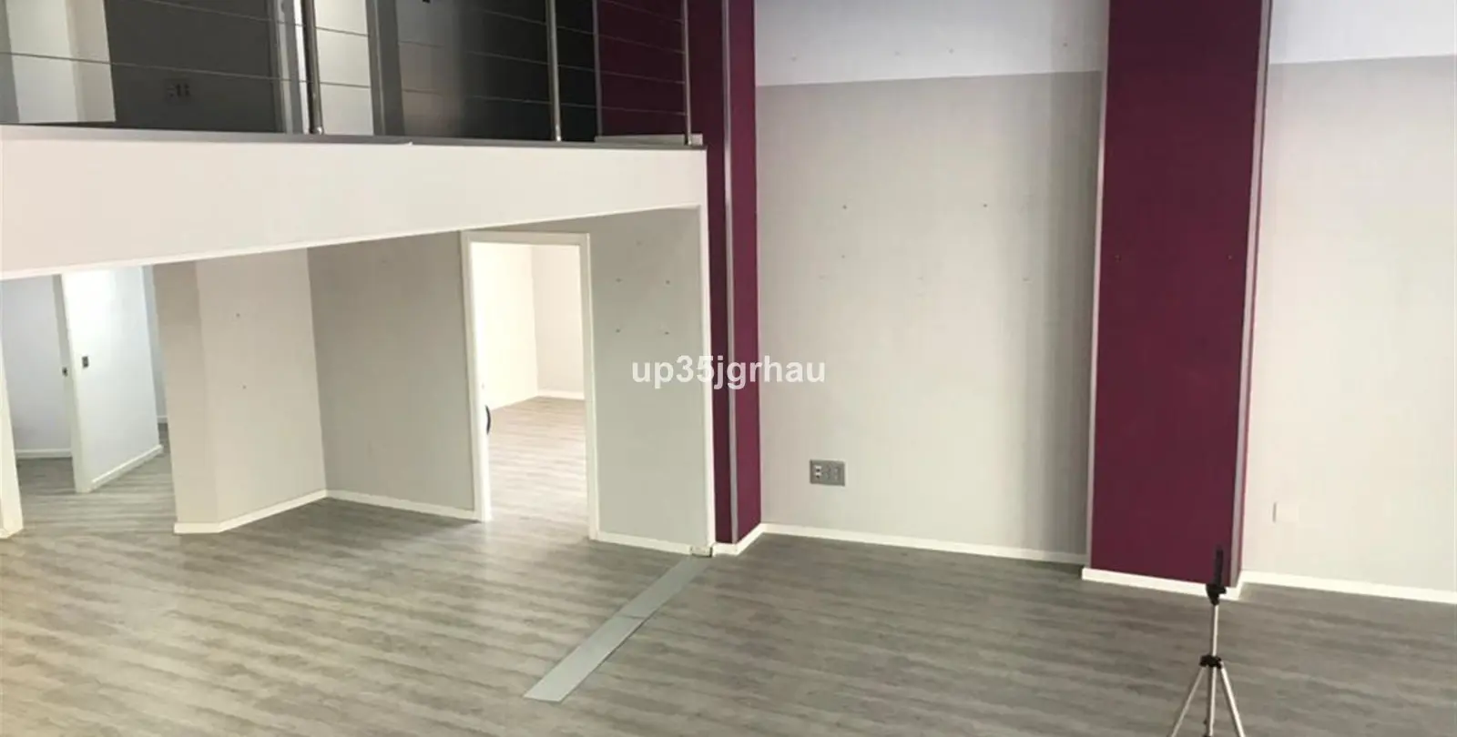 Sale of commercial premises in Estepona 2