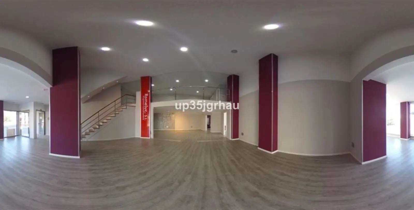 Sale of commercial premises in Estepona 5
