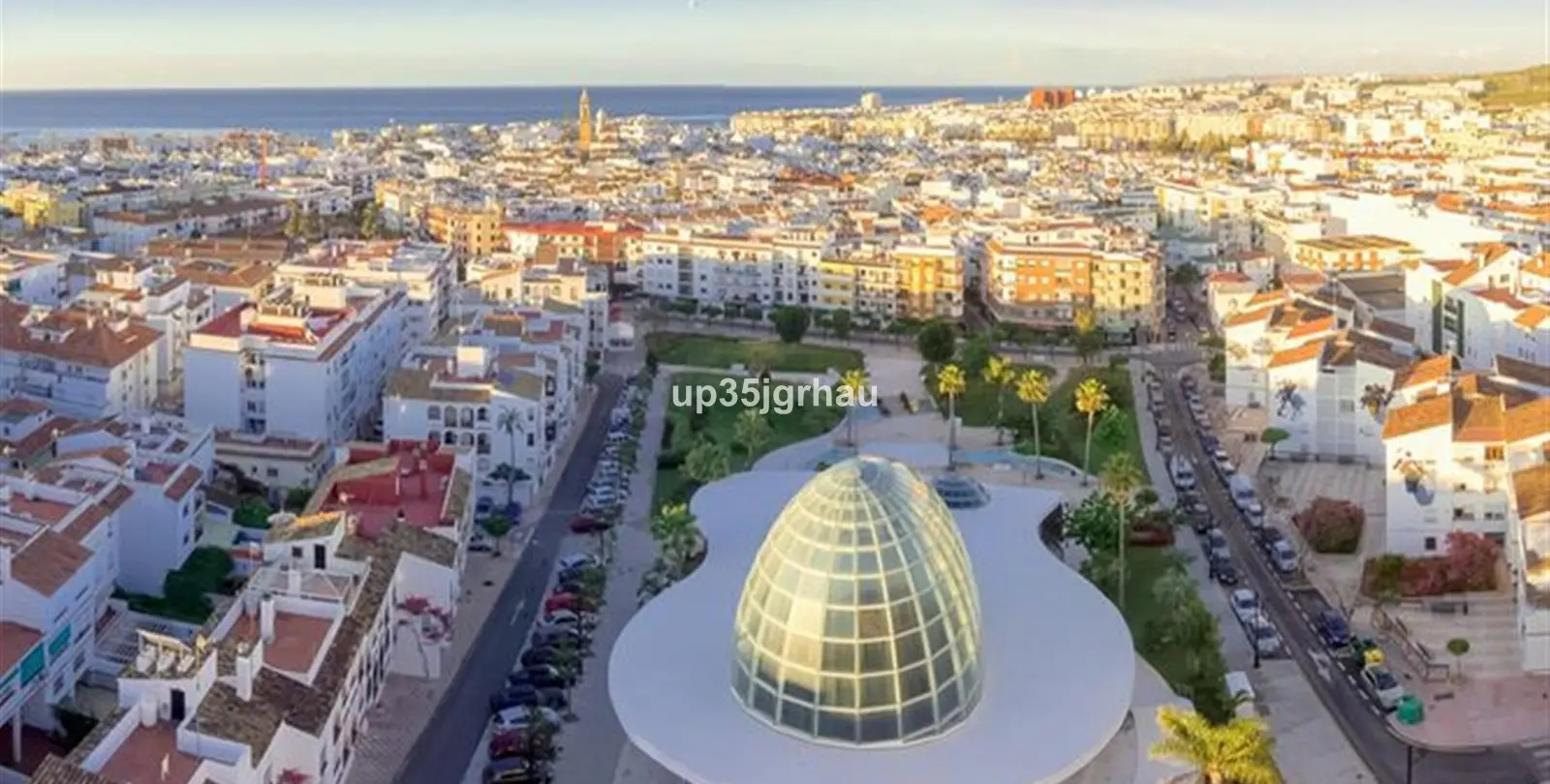 Sale of commercial premises in Estepona 21