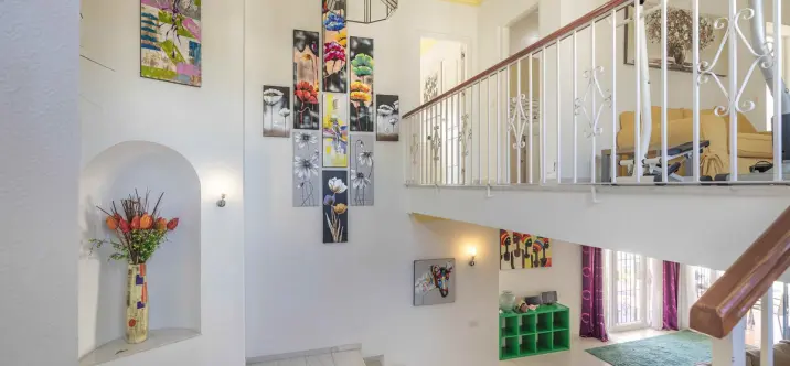 Sale of detached villa in Estepona 4