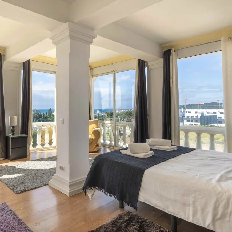 Venta de villa independiente en Estepona