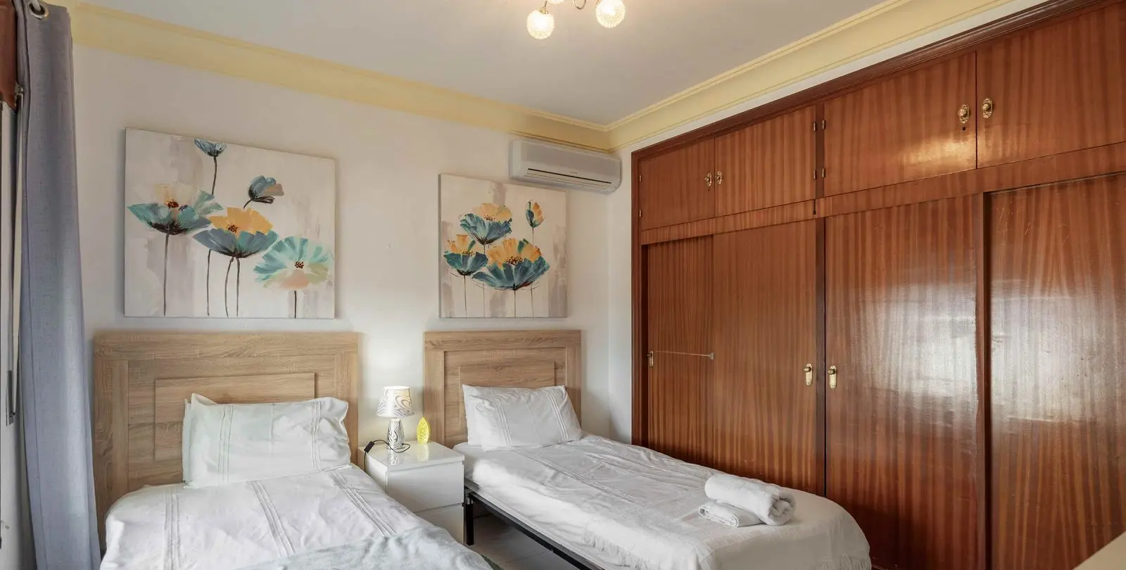 Sale of detached villa in Estepona 25