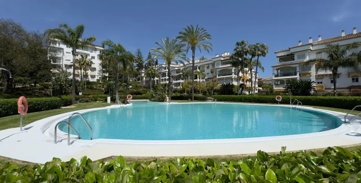 Sale of ground floor apartment in Marbella 3