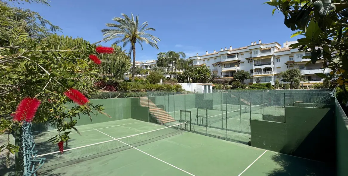 Sale of ground floor apartment in Marbella 4