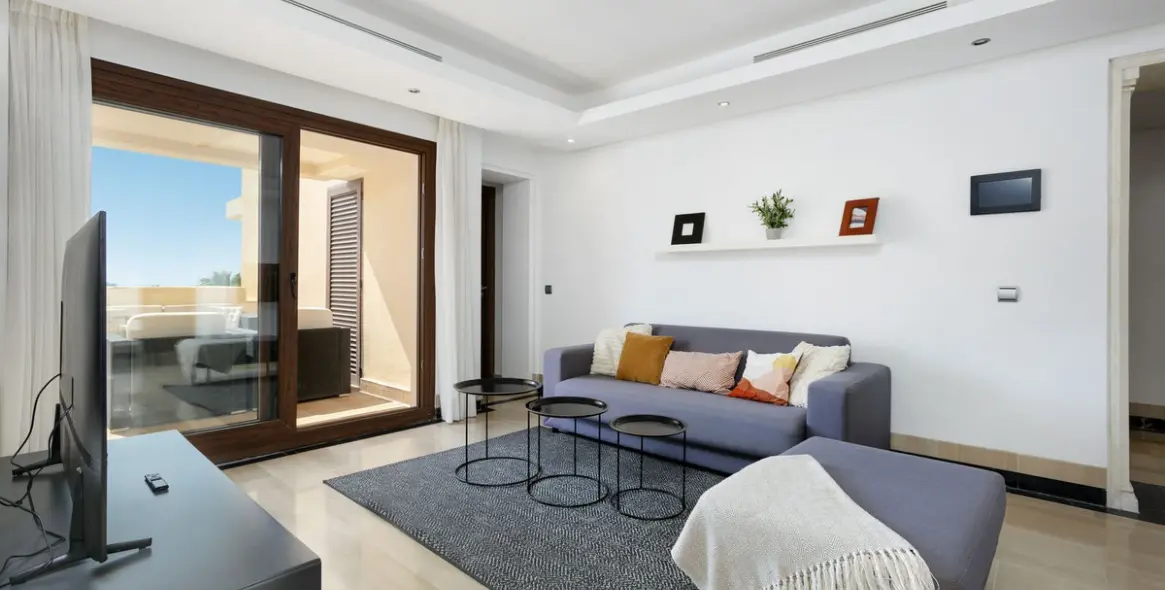 Продажа двухуровневого пентхауса в Estepona 6