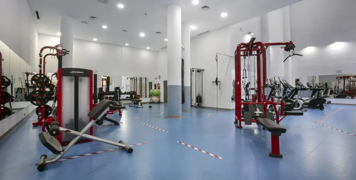 Sale of penthouse duplex in Estepona 22