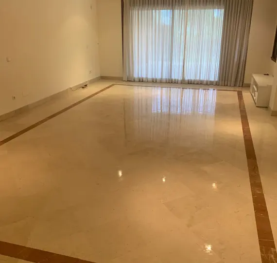 Ground floor apartment R5048143