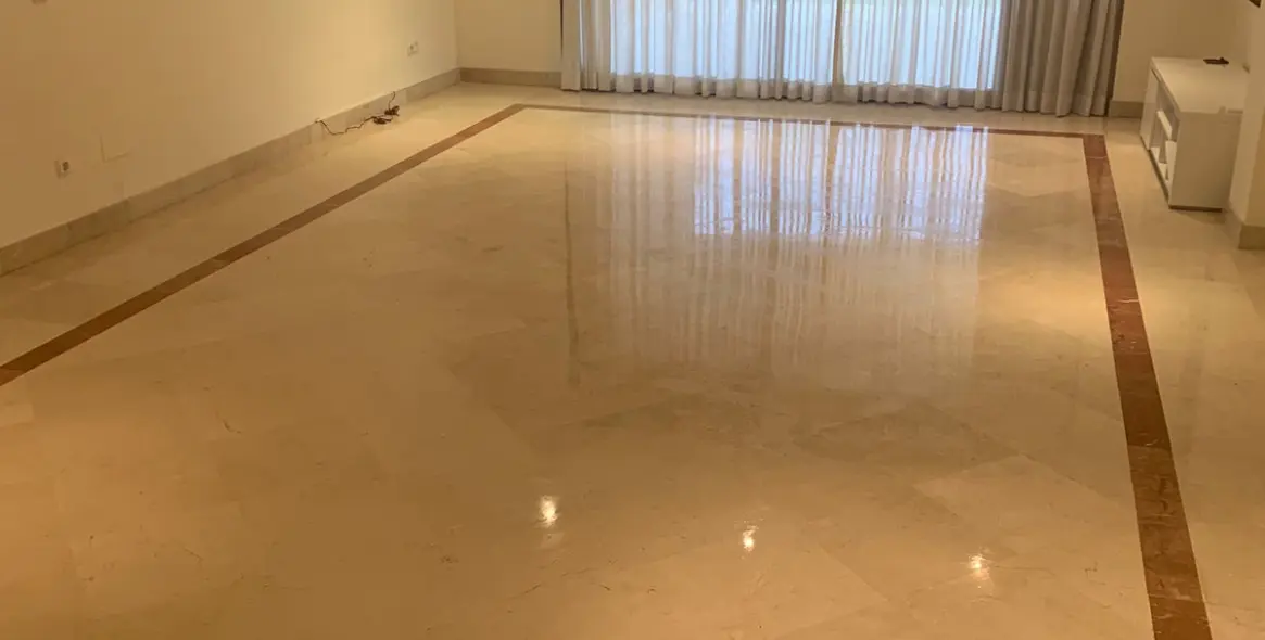 Продажа апартаментов на первом этаже в Bahía de Marbella 3