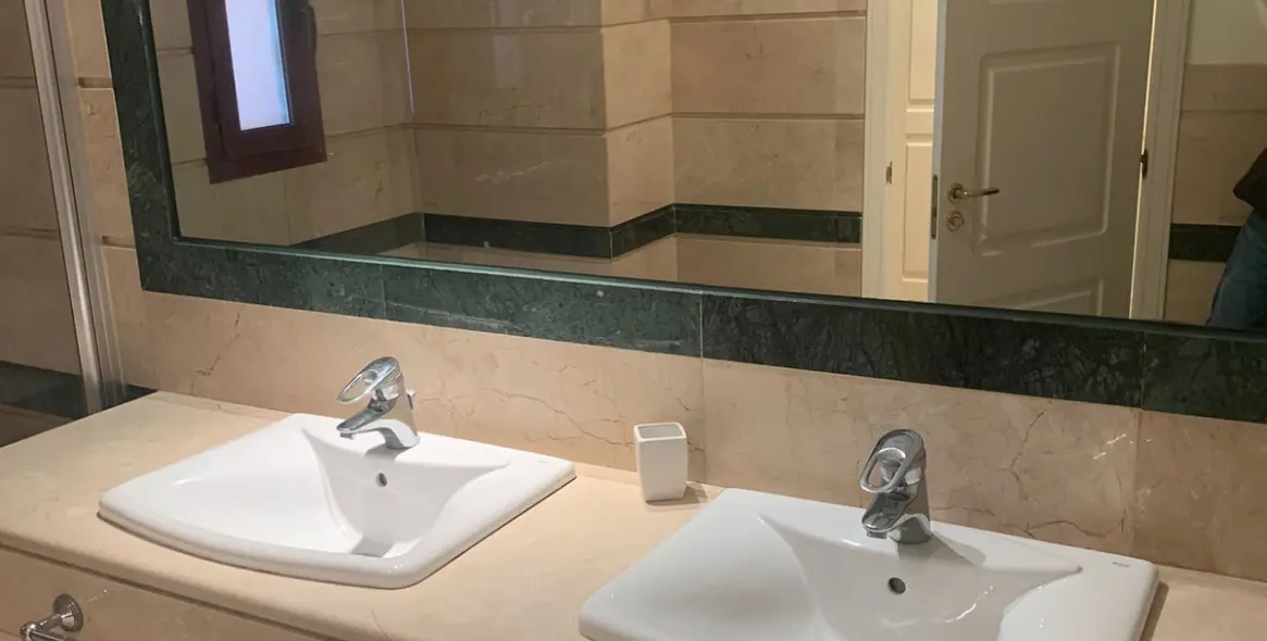 Продажа апартаментов на первом этаже в Bahía de Marbella 11