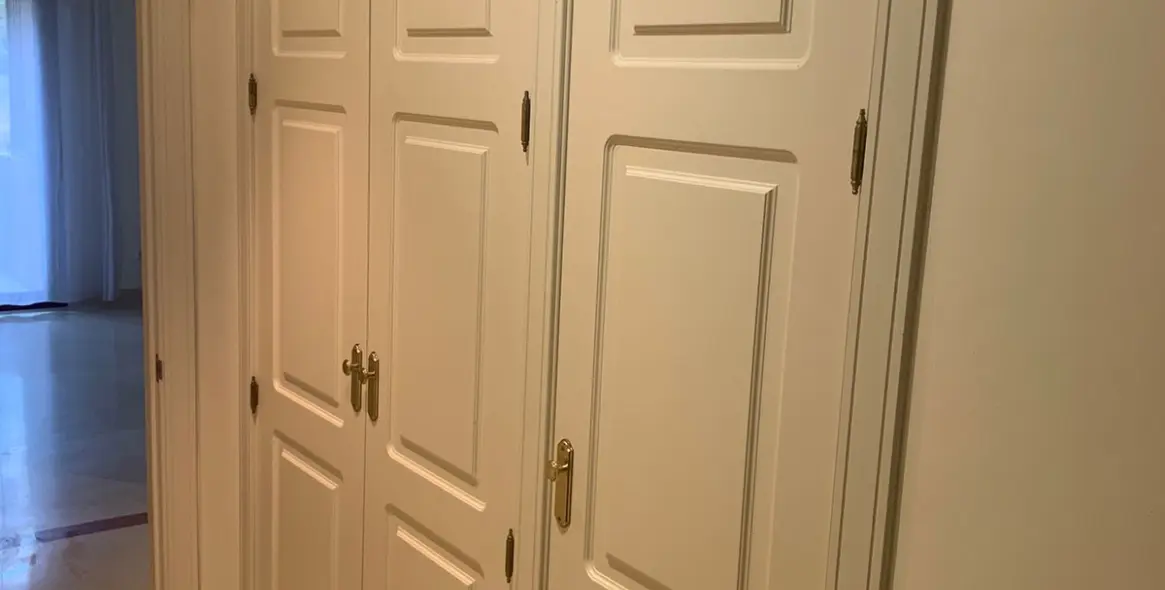 Продажа апартаментов на первом этаже в Bahía de Marbella 12