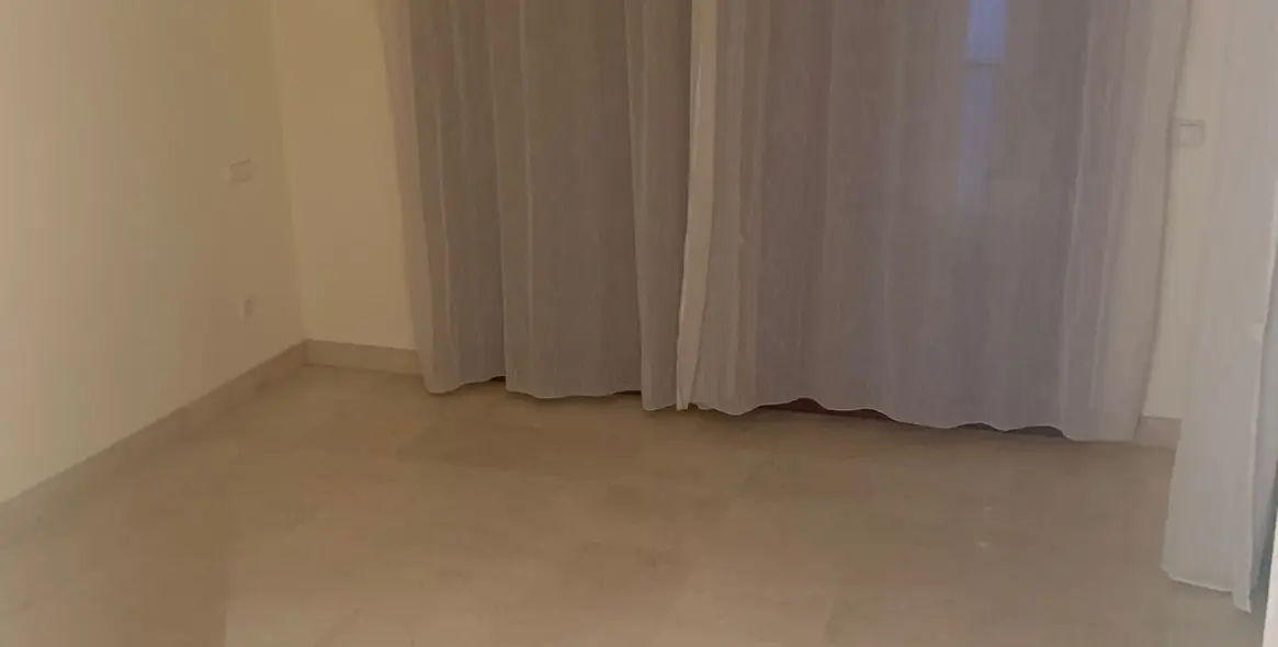 Продажа апартаментов на первом этаже в Bahía de Marbella 13