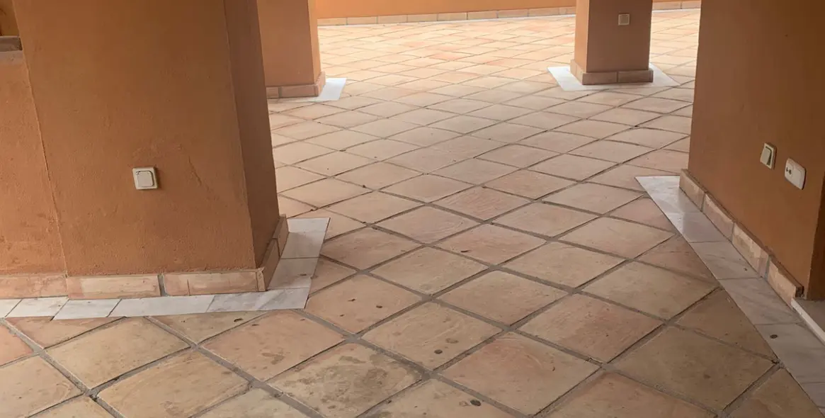 Продажа апартаментов на первом этаже в Bahía de Marbella 17