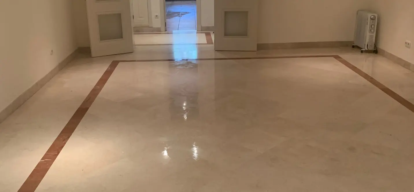 Продажа апартаментов на первом этаже в Bahía de Marbella 1