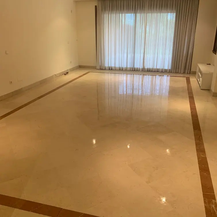 Sale of ground floor apartment in Bahía de Marbella