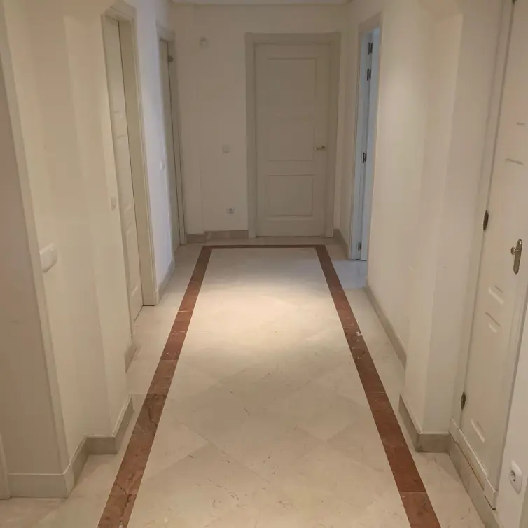 Sale of ground floor apartment in Bahía de Marbella