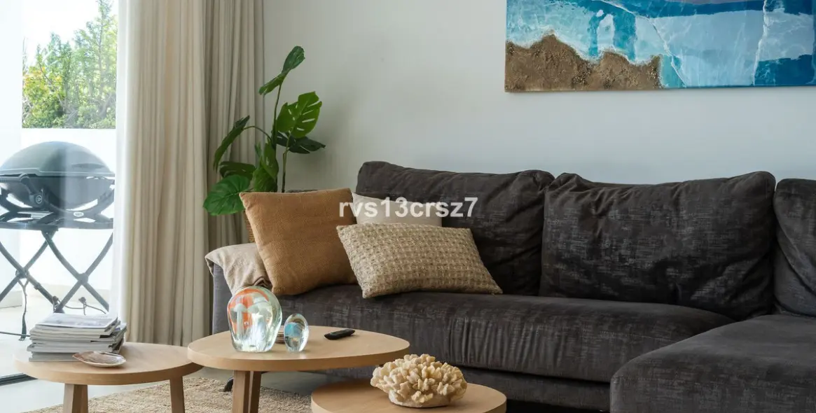 Venta de apartamento en planta media en Benahavís 36