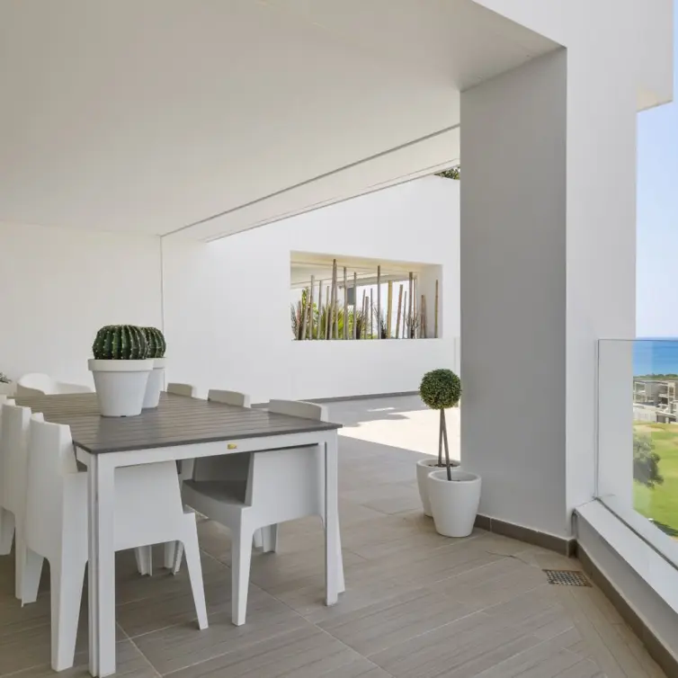Sale of ground floor apartment in Cabopino