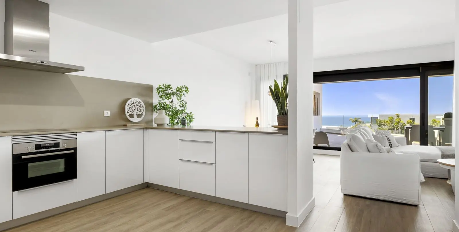 Sale of ground floor apartment in Cabopino 19