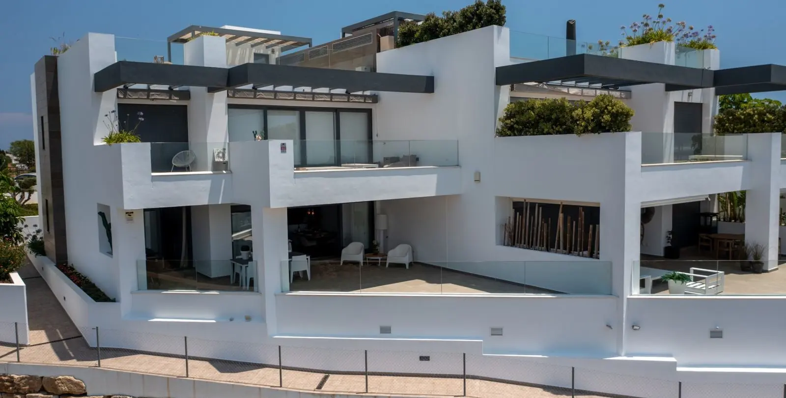 Sale of ground floor apartment in Cabopino 38