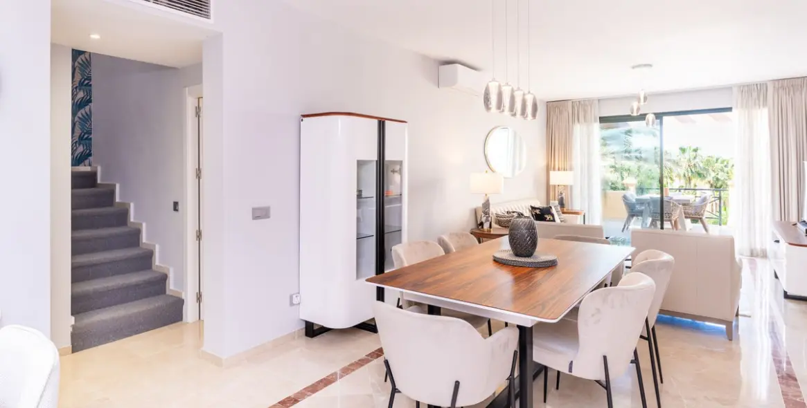 Продажа двухуровневого пентхауса в Atalaya 3