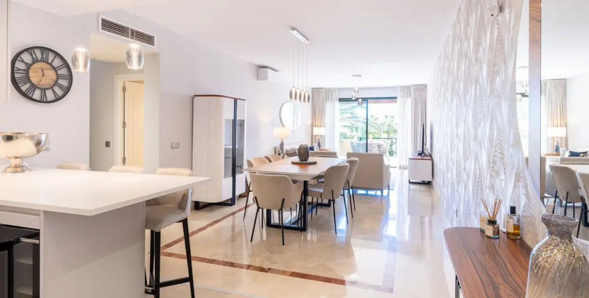 Продажа двухуровневого пентхауса в Atalaya 9