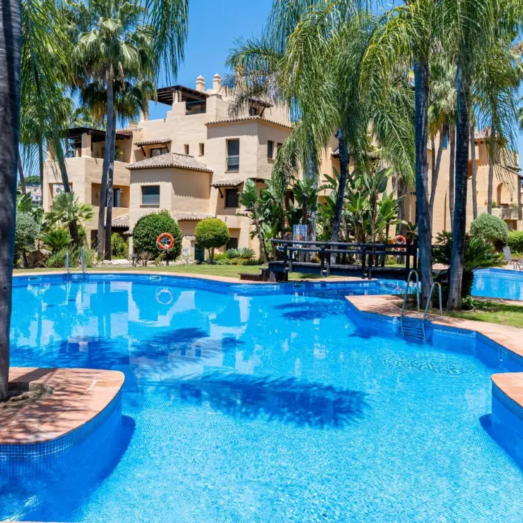 Sale of penthouse duplex in Atalaya